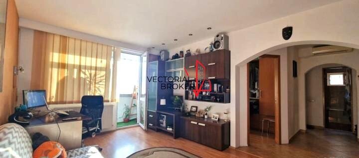 Doamna Ghica, Scoala Grigore Ghica centrala termica, et. 4, decomandat